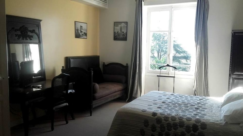 Hotel La Villa Saint-Pierre-dʼIrube 外观 照片