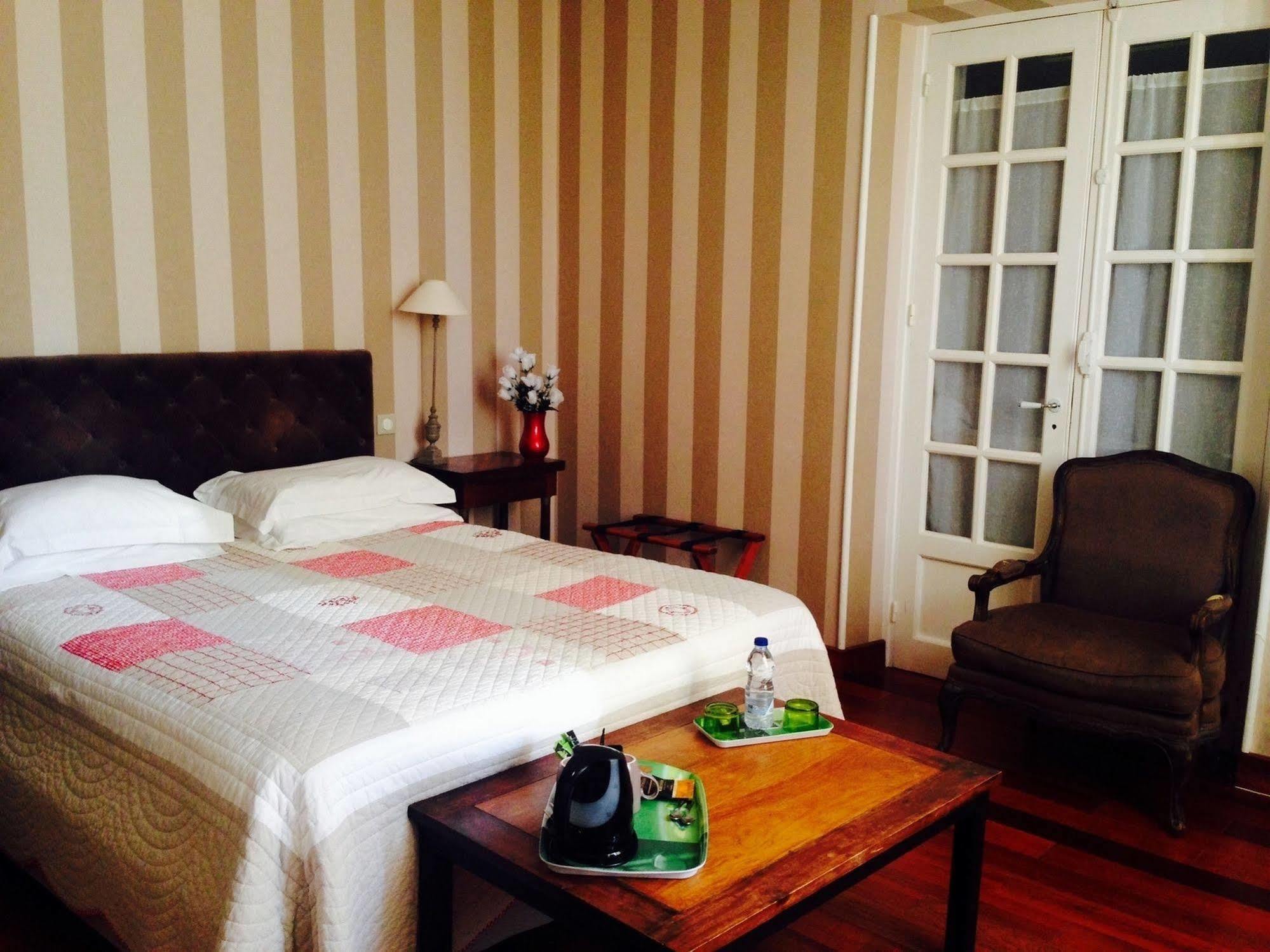 Hotel La Villa Saint-Pierre-dʼIrube 外观 照片