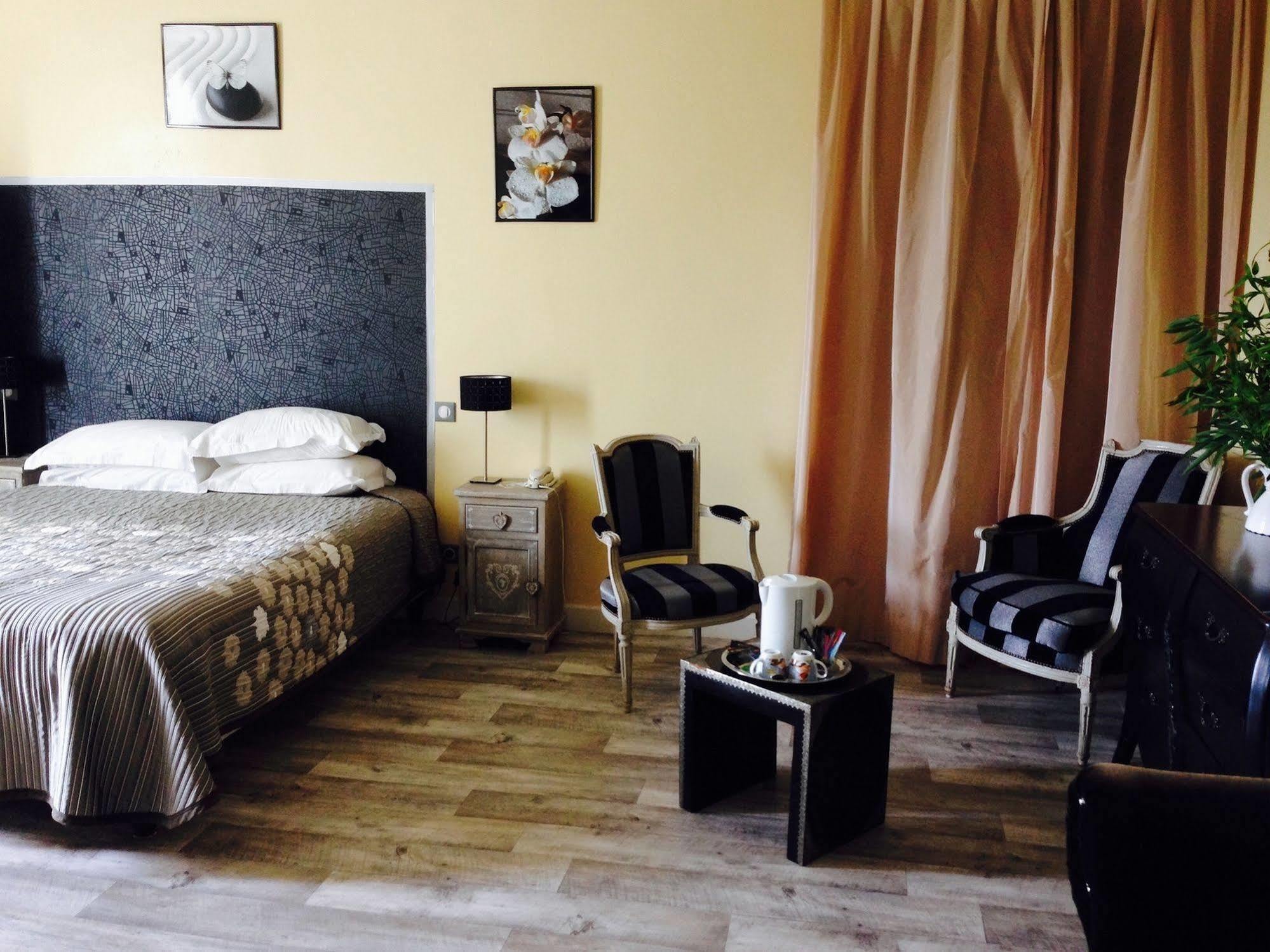 Hotel La Villa Saint-Pierre-dʼIrube 外观 照片