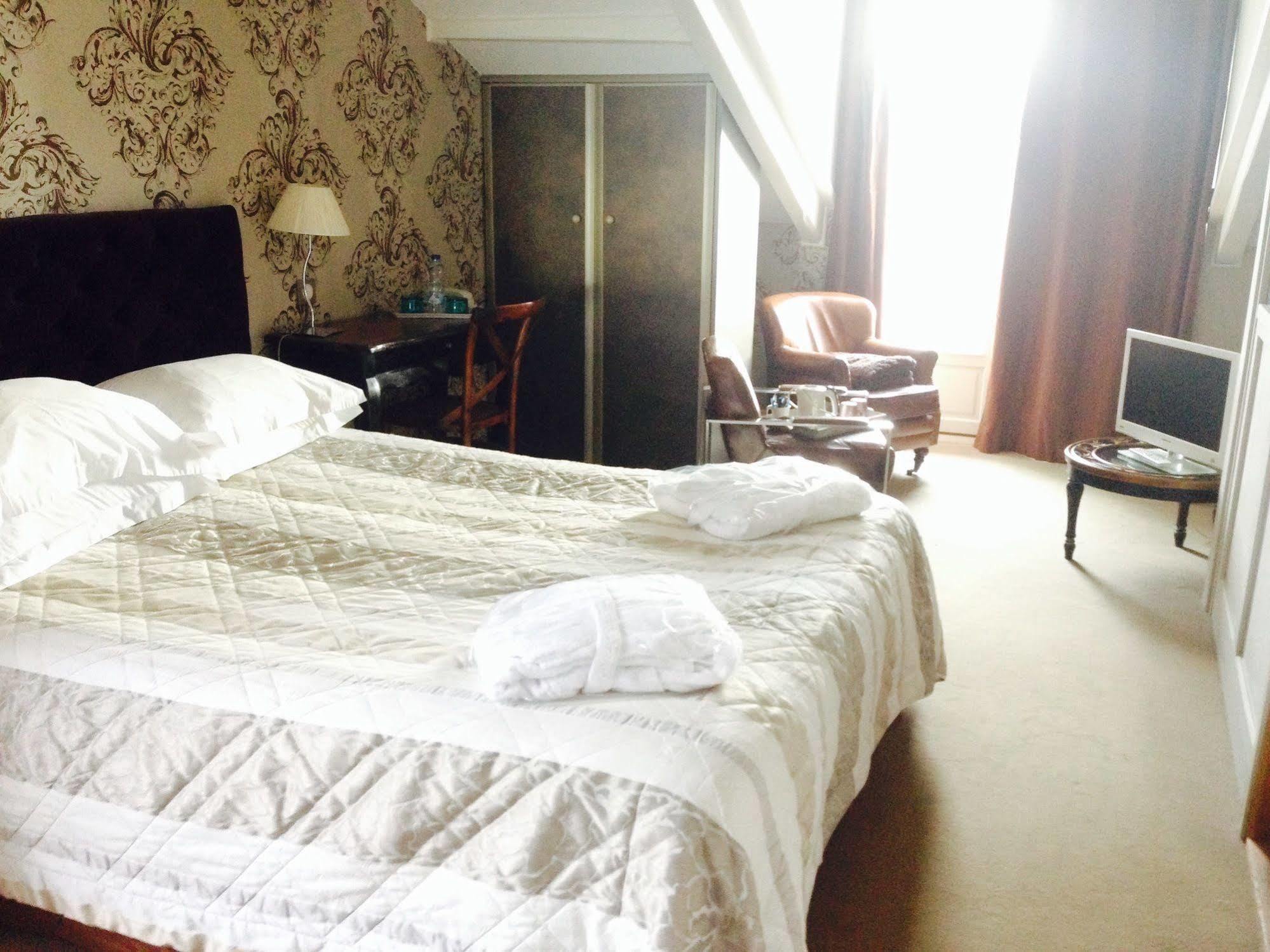 Hotel La Villa Saint-Pierre-dʼIrube 外观 照片